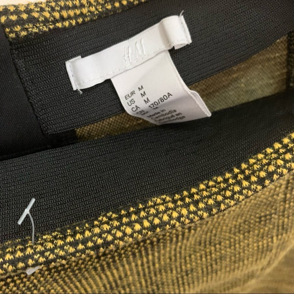 H&M Peplum Top With Fitted MIDI Slit Back Skirt - Picture 6 of 10